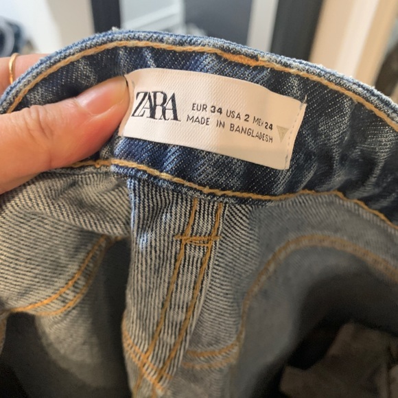Zara Women’s Size 2 distressed jeans light wash - Picture 4 of 7